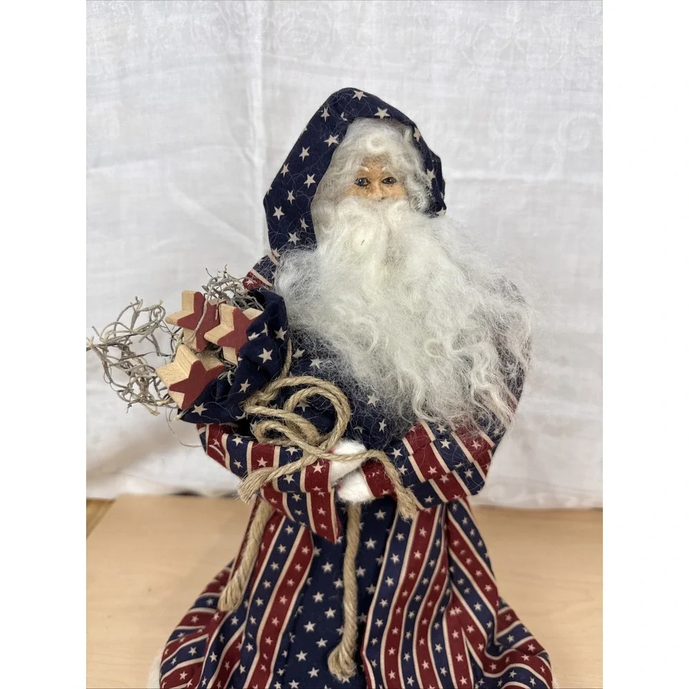Americana‎ Old World Santa Figure